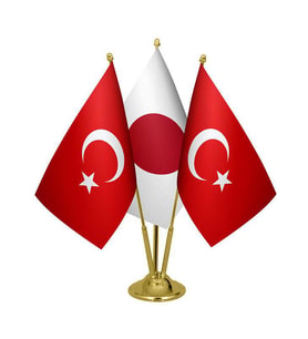 Masa Üstü Japonya Bayrağı Türk Bayrağı Üçlü Pirinç Direk Masa Bayrak Seti