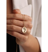 Kişiye Özel 925 Ayar Gümüş Zarif Nefertiti Figürlü Kolye (Gold)
