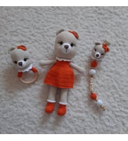 Amigurumi Turuncu Elbiseli Ayıcık Üçlü Set