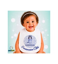 Kişiye Özel Anneanne Bluey Keten Bebek Mama Önlüğü – Yumuşak, Emici, Yıkanabilir, Özel Tasarım P068