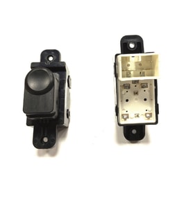 Hyundai Accent Blue Cam Açma Düğmesi Ön Sağ 2012-2018