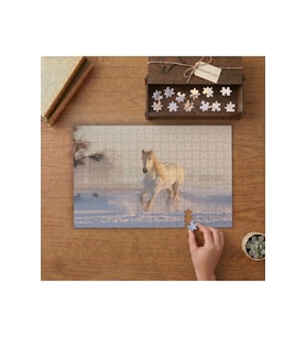 Karda Koşan Beyaz At Tasarımı 240 parça Ahşap Puzzle Ahşap Kutuda MP06651