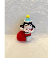 Yılbaşı Çorapta Penguş Amigurumi Organik Oyuncak