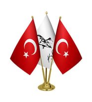 Masa Üstü Atatürk İmzalı Bayrağı Türk Bayrağı Üçlü Pirinç Direk Masa Bayrak Seti