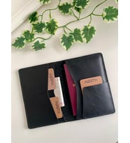 ALESTA LEATHER İsme Özel El Yapımı Hakiki Deri Pasaport Kılıfı / Pasaport Cüzdanı (Siyah)