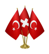 Masa Üstü İsviçre Bayrağı Türk Bayrağı Üçlü Pirinç Direk Masa Bayrak Seti