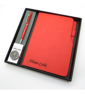 Signator® Codex  N170 Kişiye Özel Defterli Set - İsme Özel Kırmızı Kalem + İsme Özel Kırmızı Defter + İsme Özel Gümüş Çakmak  İsme Özel Kutusunda Hediyelik Set (Karışık)