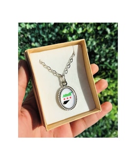 3 Yıldız Özgür Suriye Bayrağı Kolye Yuvarlak Siyah Syria Bayrağı Kolye