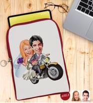 BK Gift Kişiye Özel Evleniyoruz Karikatürlü Taşınabilir Koruyucu Tablet Kılıfı & Organizer Çanta - Kırmızı-8