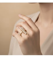 STİL İNCİSİ/XUPING JEWELRY  İNCİ TAŞLI YÜZÜK (Altın Rengi)