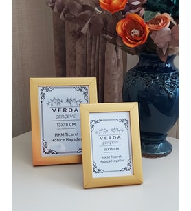 2 Li Çerçeve 10x15 cm ve 13x18 Cm Gold Fotoğraf Çerçevesi! Ahşap Ayaklı Pvc Camlı Dekoratif Çerçeve!
