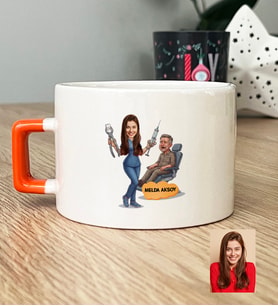Kişiye Özel Karikatürlü Kadın Diş Hekimi Lüks Fincan Tıp Bayramı Hediyesi