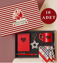 Kadınlar Günü 10’lu Set   – Defter, Fular, Fincan ve Yıldız Anahtarlıklı