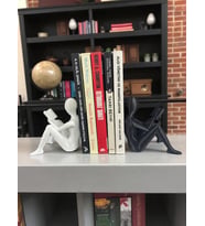 ToDekora Okuyan Figürlü İkili Kitap Tutucu Set – Siyah Beyaz Dekoratif Obje / Ev & Ofis Aksesuarı (Beyaz-Siyah)