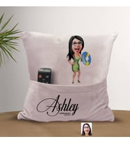 BK Gift Kişiye Özel Tatilci Kadın Karikatür Tasarımlı Organizer Kumanda ve Atıştırmalık Cepli Pembe Kırlent Yastık-3 Arkadaşa Hediye, Cepli Yastık
