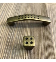 CITTERIO ITALY Antik Noktalı Kulp (2 Adet) 64mm (Yeşil)