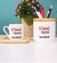 Biyoloji Mühendisi Türk Kahvesi Fincanı Ahşap Altlıklı ve Kalemlik (Model 1)