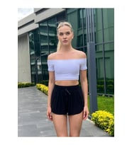 Beyaz Omzu Açık Kısa Kollu Spor Tişört
