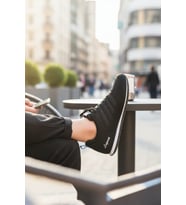Enoch Erkek El Yazısı Detaylı Üçlü Şeritli Günlük Spor Ayakkabı Sneaker