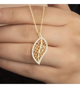 Gold Yaprak  Zirkon Taşlı 925 Ayar Gümüş Kadın Kolye