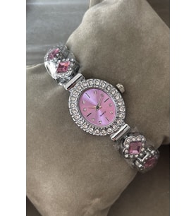 Oval Kadın Kol Saati Gümüş Pembe Renk Özel Kutulu Zirkon Taşlı Metal Kordon Saat Yılbaşı Hediyesi Zarif Sevgiliye Eşe Kadına Hanıma Doğum Günü Yıl Dönümü Sürpriz Hediye Ablaya Anneye Teyzeye Halaya Kız Kardeşe Çocuğa