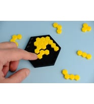 Çocuklar İçin Bal Peteği Bulmaca Puzzle