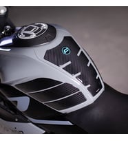Grippatch - CF 250 SR 2023 ile Uyumlu Kaydırmaz 14 Parça 6D Karbon Tank Pad Seti GC15