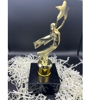 Yıldızlı Kadın Detaylı Kupa (Gold)