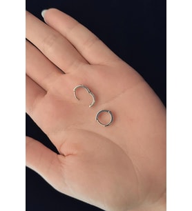 14 Ayar Altın Tek Taş Detaylı Mini Halka Küpe (Sarı)