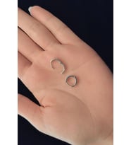 14 Ayar Altın Tek Taş Detaylı Mini Halka Küpe (Sarı)