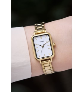 Casio LTP-V009G-7EUDF Dikdörtgen Kasa Altın renk Kadın Kol Saati