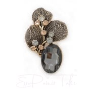 Bronz Renk Füme Taşlı Yaprak Broş