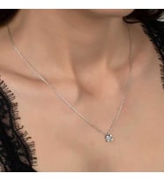 SWAROVSKİ TAŞLI TEK TAŞ 925 AYAR GÜMÜŞ KOLYE