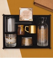 Premium Ahşap Kutuda & Cam Surahi, Cezve, Mum, Gold Fincan, Kahve Hediye Seti
