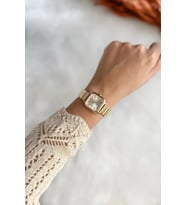 Özel Kutulu Minimal Gold Renk Metal Kordon Kadın Quartz Kol Saati