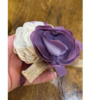 10X6 CM ÇİFT GÜLLÜ RENKLİ TASARIM TAŞLI BROŞ YAKA İĞNESİ