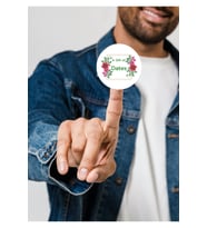 İngilizce Hurma Hediyesi Sticker A Gift of Dates Umre Hajj Yuvarlak Çiçekli Etiket 4 Cm (40 ADET)