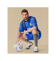 Arjantin 2023/24 Yeni Sezon Lionel Messi Ikonik Özel Nostalji Forması (Mavi)