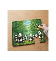 Bambu Ormanında Sevimli Panda Aileleri Tasarımlı 24 Parça Ahşap Çocuk Puzzle