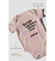 Biriyle uğraşmak yetmez, yazılı Kısa Kollu Bebek Body %100 Pamuk