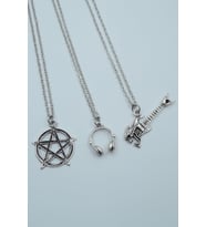 3'lü Pentagram Kuru Kafa Gitar Kulaklık Gümüş Kaplama Kolye Seti