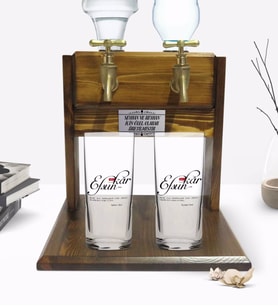 BK Gift Kişiye Özel Renkli Baskılı Mâna Efsunkâr Tasarımlı İkili Rakı Bardağı ve Çift Musluklu Doğal Ahşap Rakı Standı-1 (Model 1)