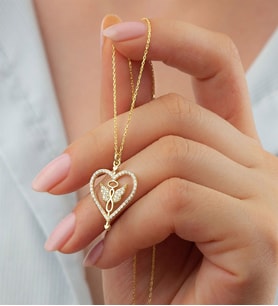 925 Ayar Gold Kelebekli Kalp Gümüş Kolye