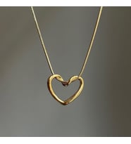 Lente Aksesuar Kadın Çelik Düğüm Kalp Kolye - Minimalist Geçmeli Kalp ve Yılan Zincir (Gold)