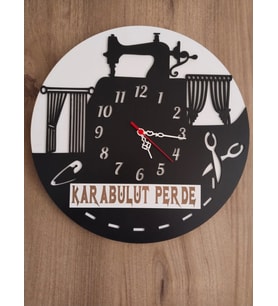 PERDECİ YE ÖZEL İSİMLİ DUVAR SAATİ MRCHEDİYESEPETİ
