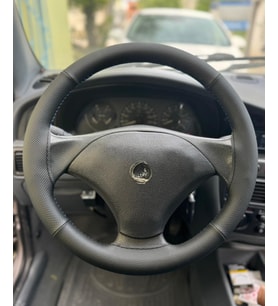 DİKİŞLİ DİREKSİYON KILIFI NOKTALI DERİ SİYAH DERİ SİYAH DİKİŞLİ FIAT PALİO İÇİN