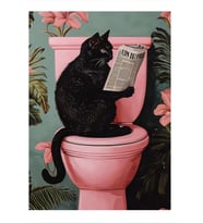 Tuvaletteki Siyah Kedi Tasarım Ahşap Tablo, 35cm x 50cm