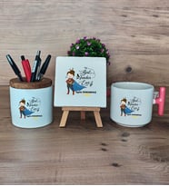Kadın İngilizce Öğretmeni Hediye Sepeti Kupa Bardak T Kulplu, Kalemlik ve Dekoratif Taş Öğretmenler Günü Hediyesi (Model 4)