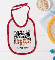 BK Kids Kişiye Özel Mommy Needs a Coffee Tasarımlı Kırmızı Bebek Mama Önlüğü-1