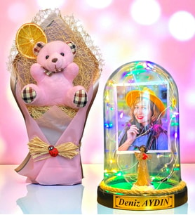 Sizlere Özel İsimli Fotoğraflı Renkli Led Işıklı Fanus ve Pembe Peluş Ayıcık Buketi (Model 5)